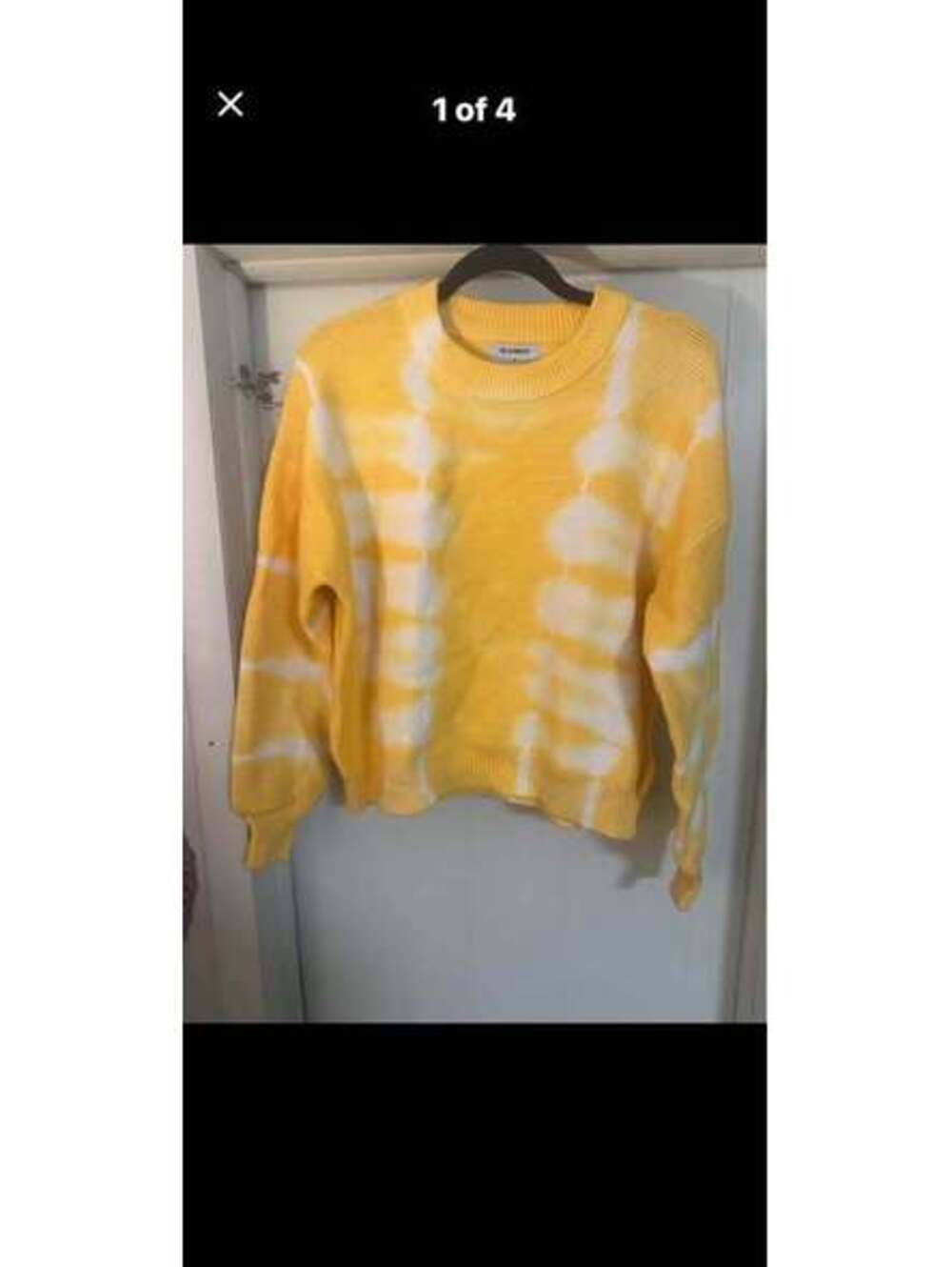 Old Navy yellow Tie-Dye Knit Sweater size medium